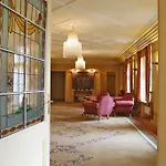 Park & Restauracja 4*
