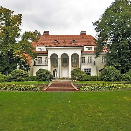 Park & Restauracja Bed & Breakfast Lehnice
