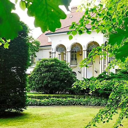 Bed & Breakfast Park & Restauracja 4*
