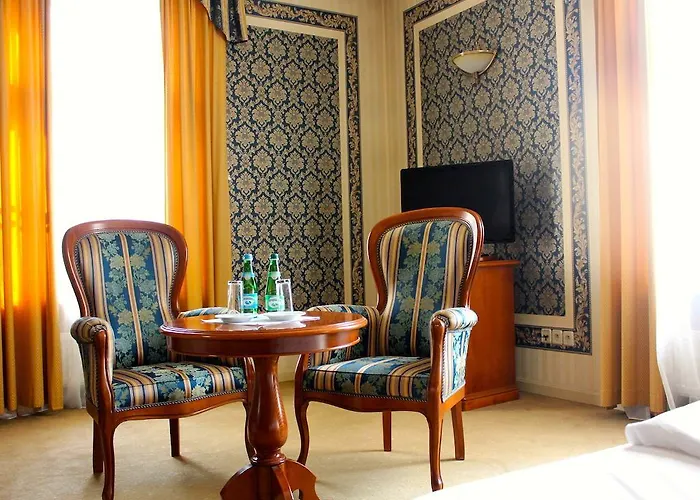 ベッド・アンド・ブレックファスト Park & Restauracja 4*