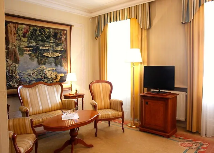 ベッド・アンド・ブレックファスト Park & Restauracja 4*