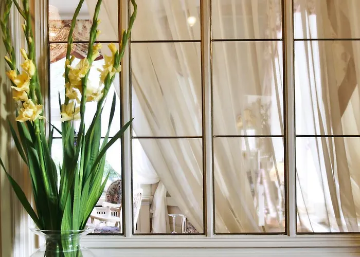 住宿加早餐酒店 Park & Restauracja